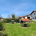 Gospodarstwo wiejskie Bidegurutzeta Landetxea *