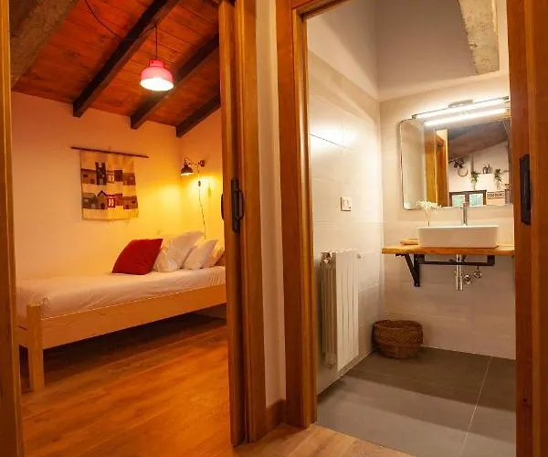 Bidegurutzeta Landetxea Country house