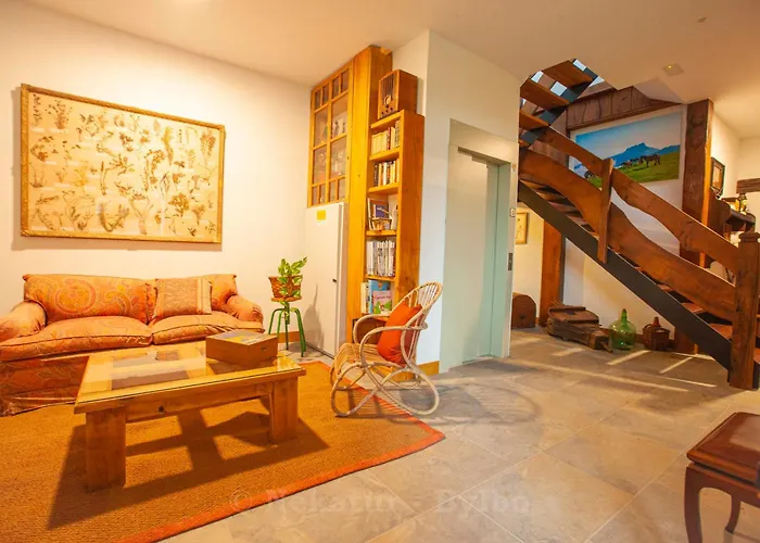 Bidegurutzeta Landetxea Country house *