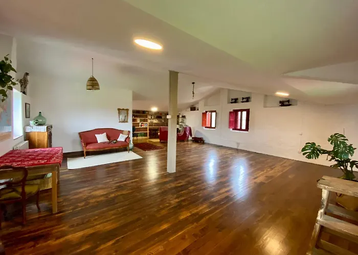 Bidegurutzeta Landetxea Country house *